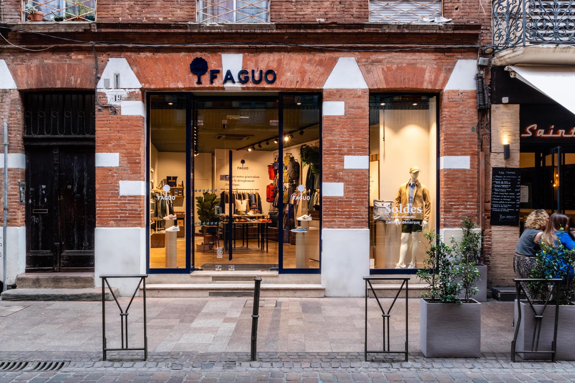 la façade de la boutique Faguo de Toulouse