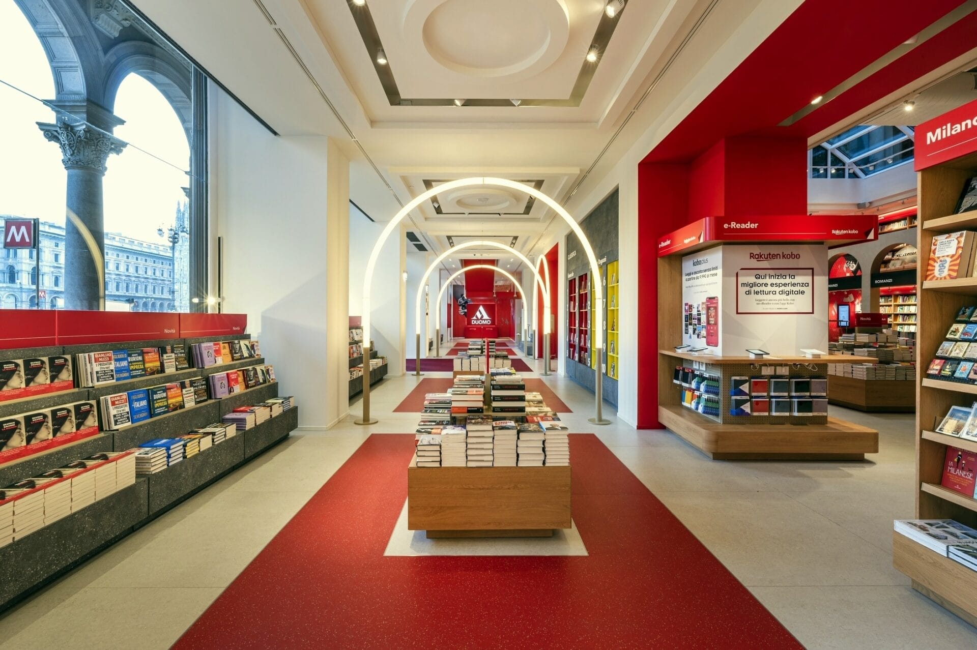 mondadori duomo book retail flagship store libreria