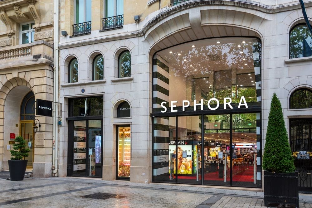 Le magasin Sephora des Champs Elysées s’est refait une beauté.
