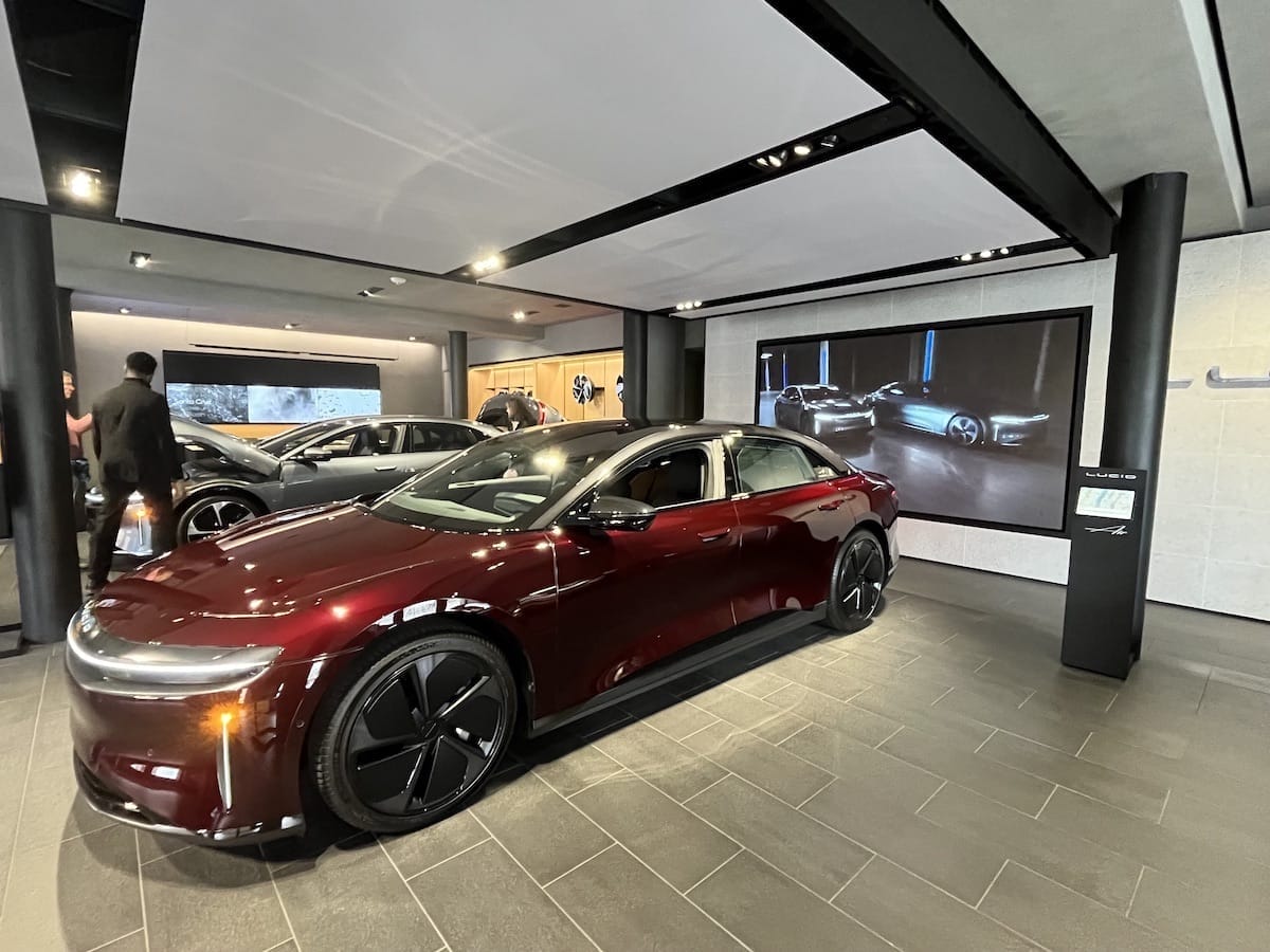 [Feature] New Mobility: In New York, Lucid Motors redefines the luxury-car retail experience.